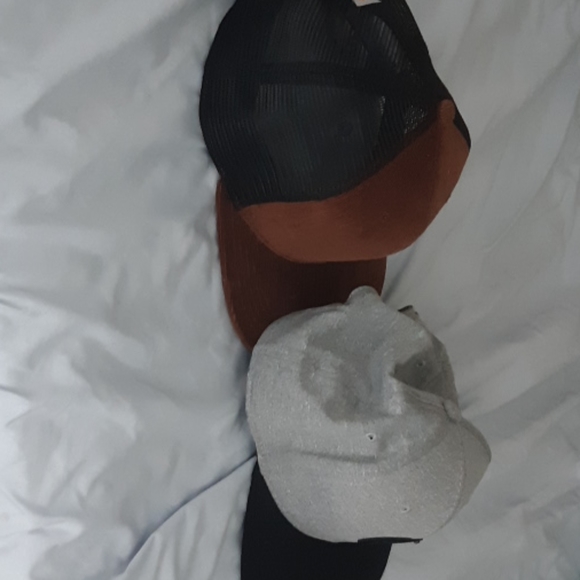 Snapback hats - Picture 2 of 3